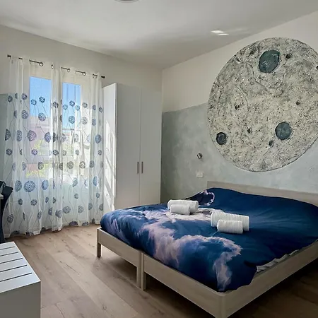 The Moon Guest house 3*
