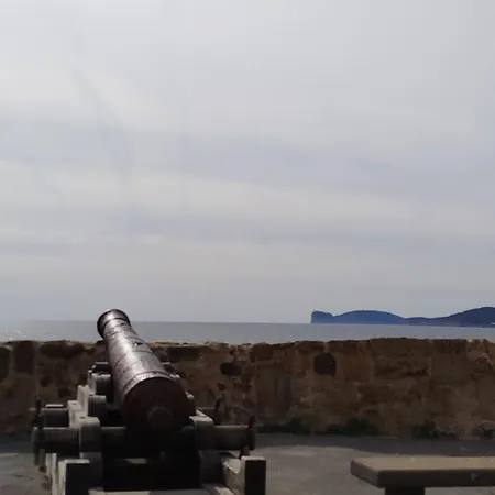 The Moon 3* Alghero